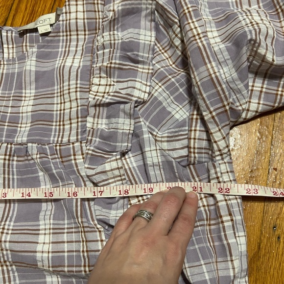 Ann Taylor LOFT  Women Frosted Lavender Plaid Ruffle Cropped Blouse, L Prairie - Picture 9 of 12